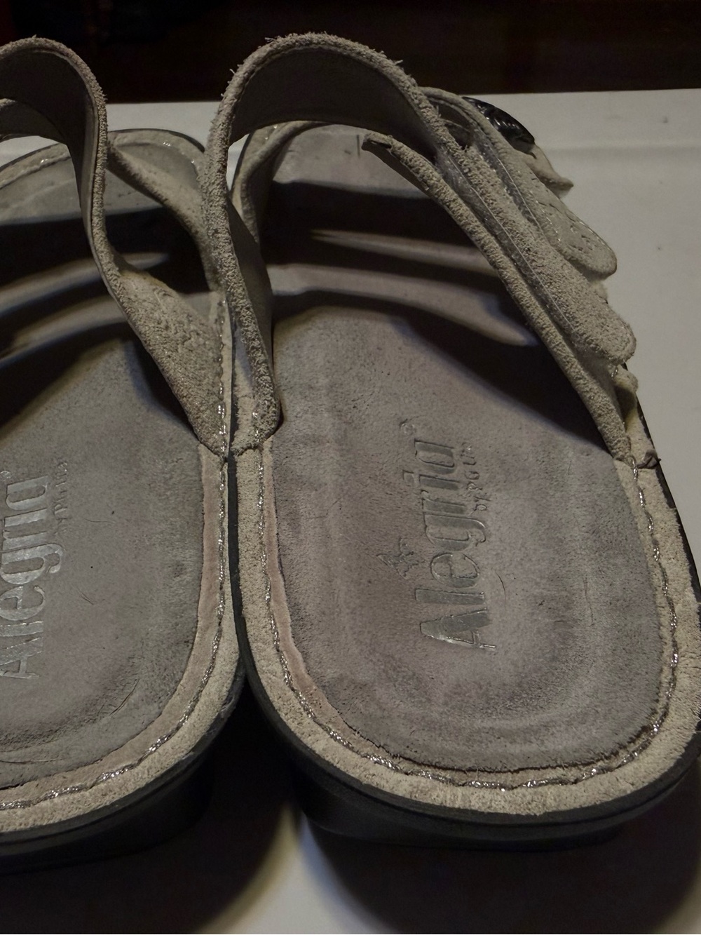 Alegeri Light Gray Triple-Strap Comfort Slide Sandals - Picture 4 of 5